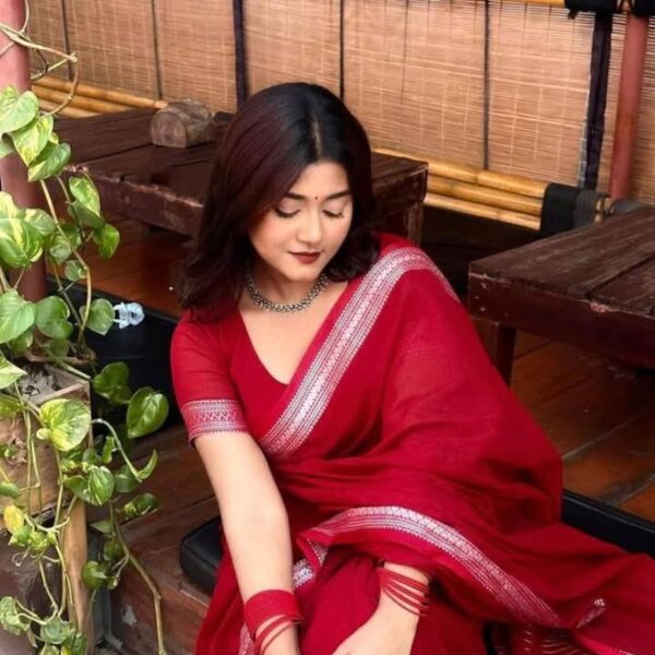 পিওর আড়ং কটন নকশি পাইর শাড়ি - Image 3