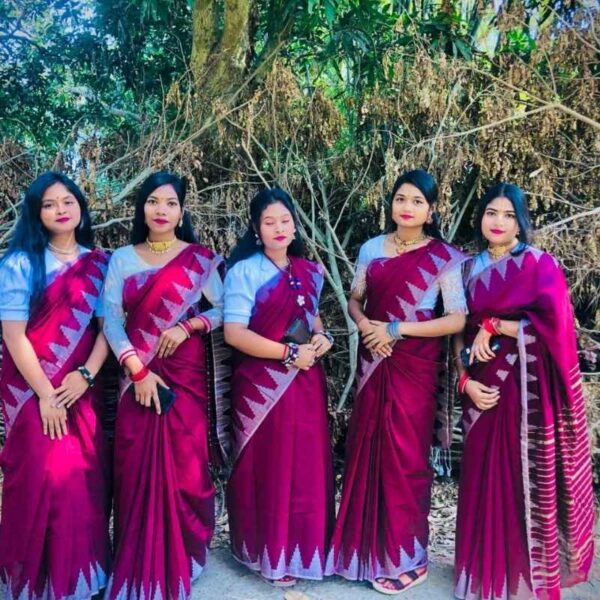 সফ্টসিল্ক টেম্পল তিশা পাইর ধুপিয়ান শাড়ি - Image 3