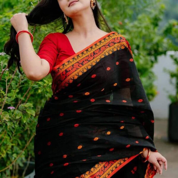 পিওর আড়ংয়ের কটন নকশি পাইর শাড়ী