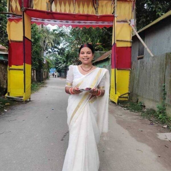 পিওর আড়ং কটন নকশি পাইর শাড়ি - Image 3