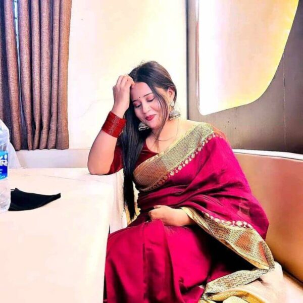 সফট সিল্ক নকশি জোড়া শাড়ি - Image 2